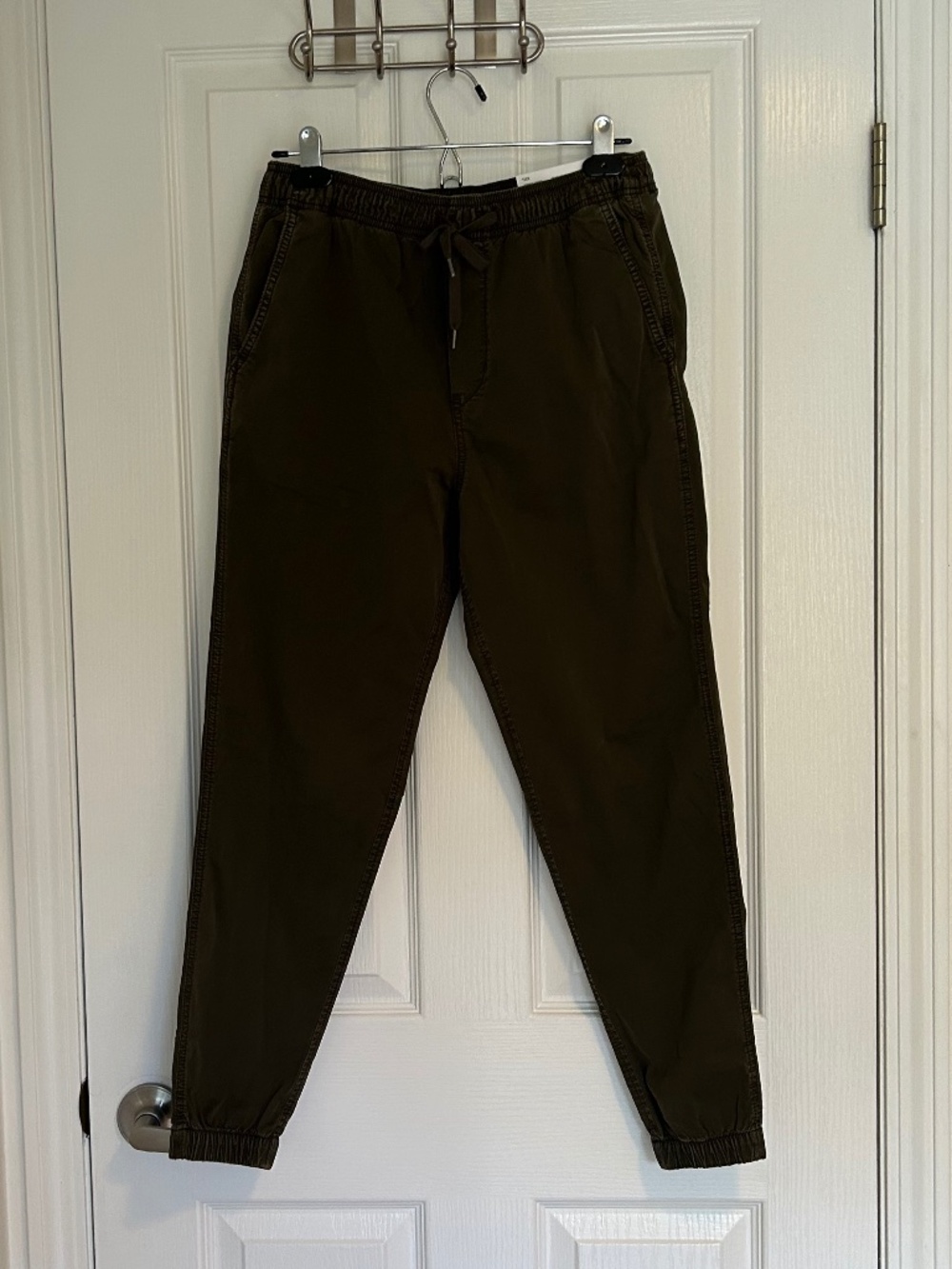 American Eagle Trekker Jogger Flex, XS, army green, brand new with tags